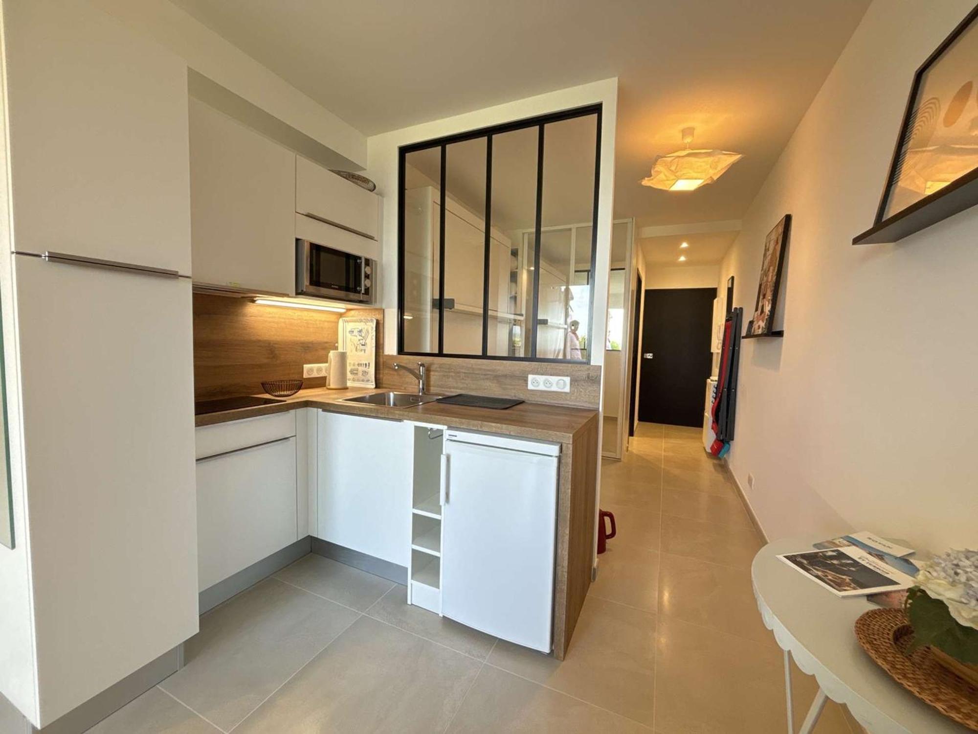 Studio En Bord De Mer A Royan, Parking, Tv, Tout Equipe - Fr-1-494-67 Exterior foto